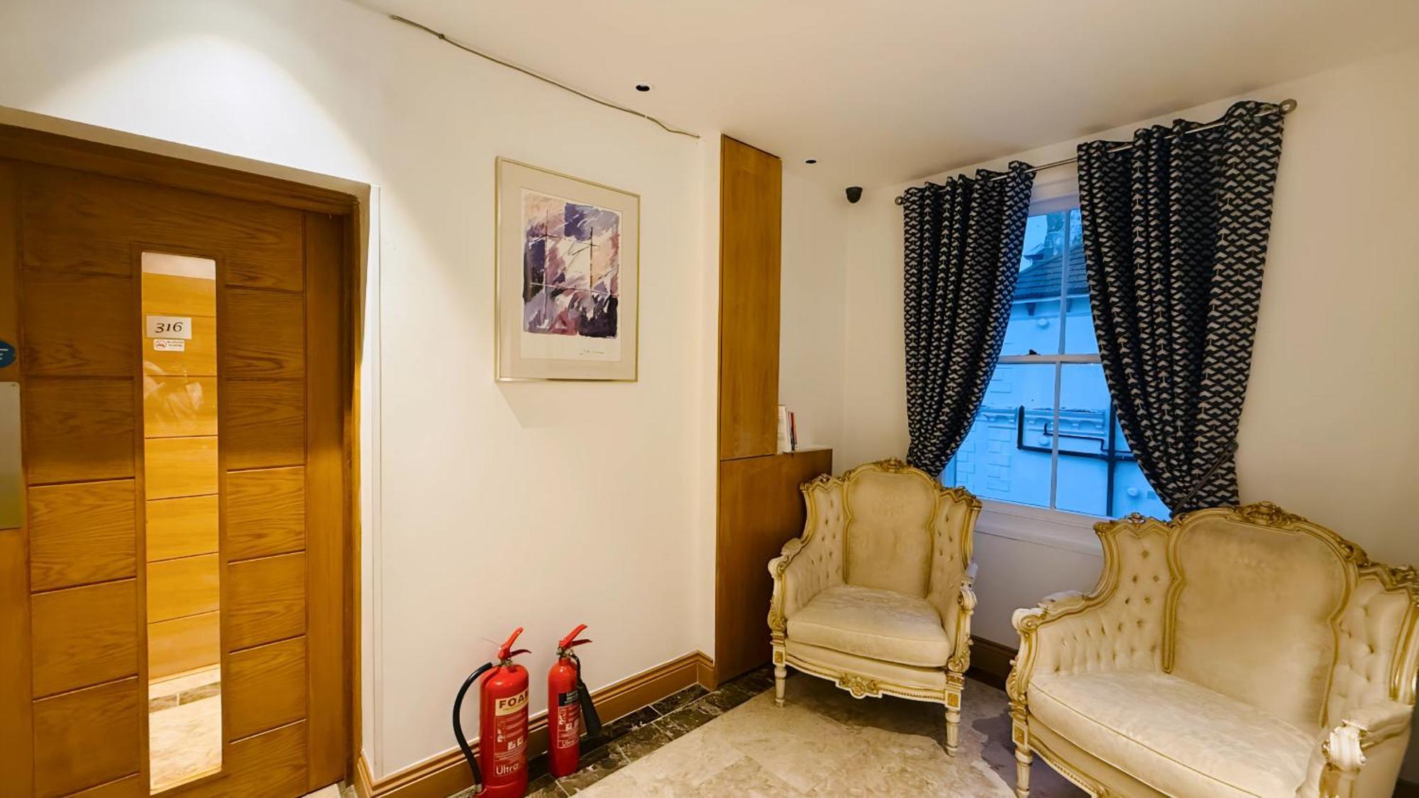 Osborne Aparthotel 이스트본 외부 사진