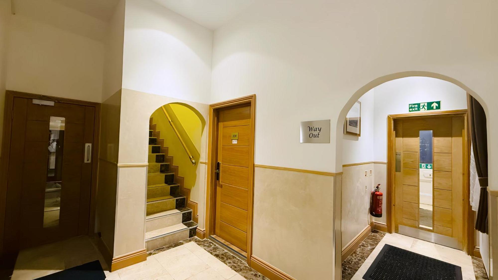 Osborne Aparthotel 이스트본 외부 사진