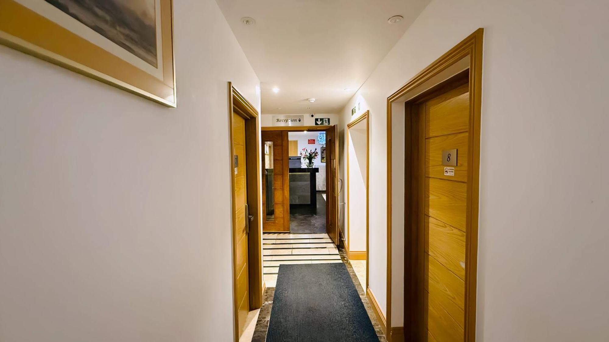 Osborne Aparthotel 이스트본 외부 사진