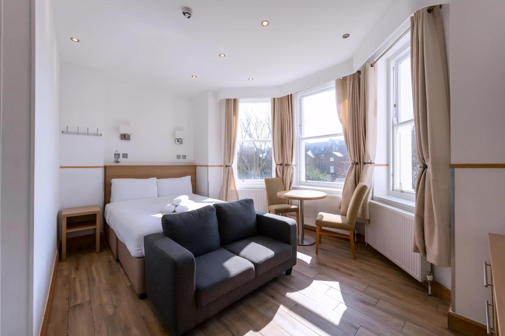 Osborne Aparthotel 이스트본 외부 사진